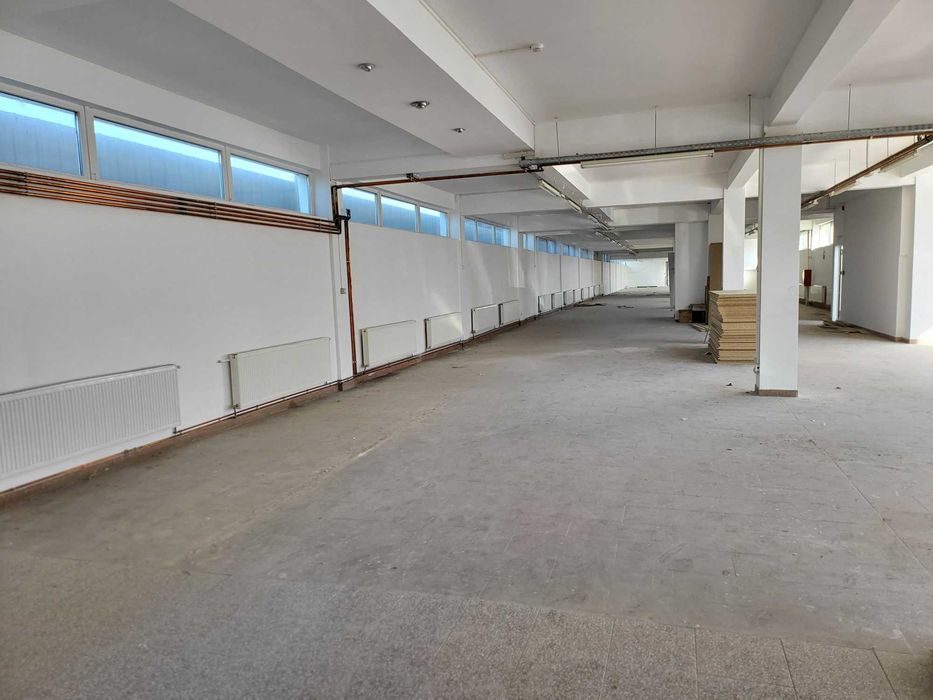 Spatiu comercial, langa Dedeman,Showroom ,hala depozitare,Magazin,