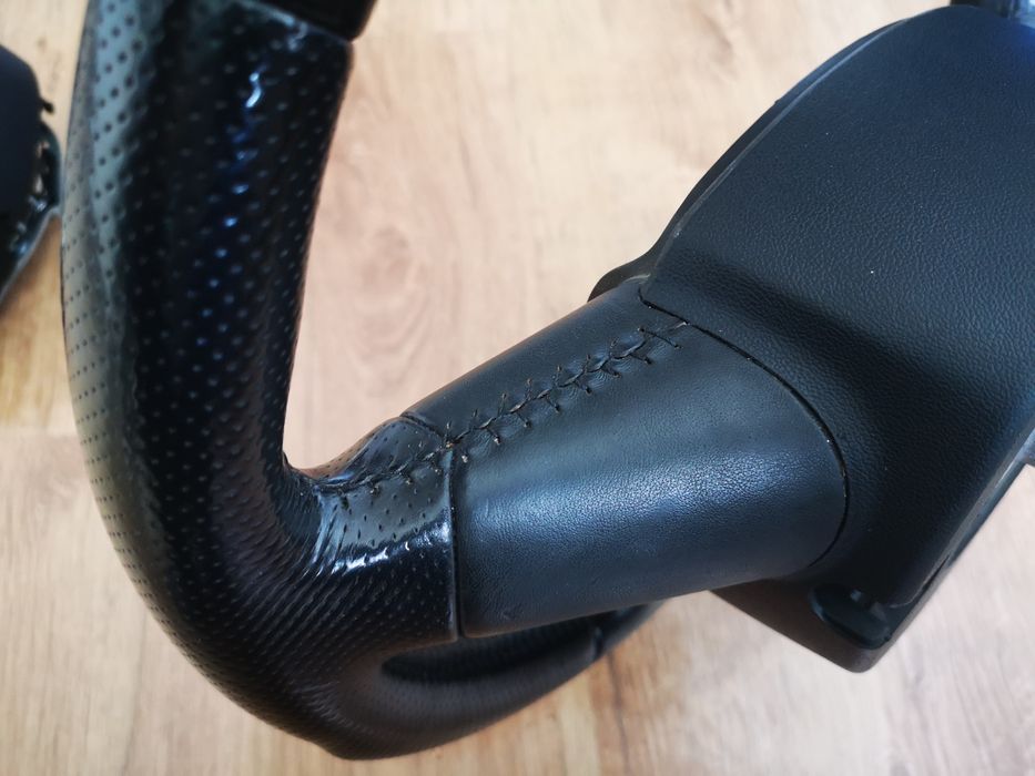 ВОЛАН AUDI A4 / A6 КОМПЛЕКТ в отлично състояние