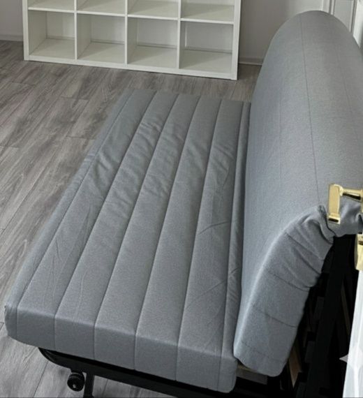 Canapea extensibilă de 2 locuri cu saltea