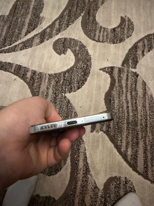 Продажа Vivo v40 lite