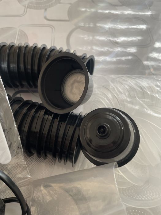 Машинка за правене на капсули Долче Густо