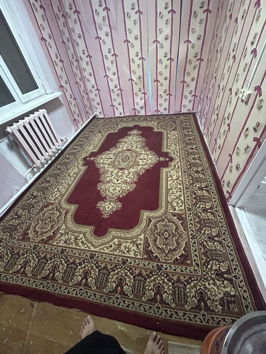 Ковер продам в хорошем состояний