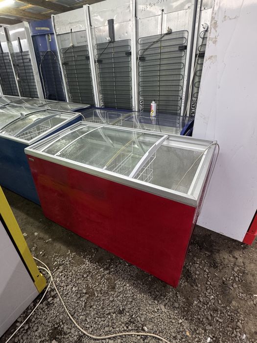 Продам витрины холодильнике