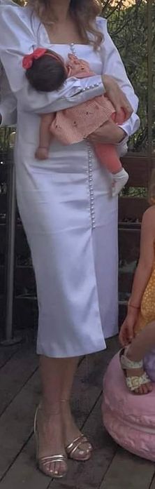 Vând rochie, mărimea 36. Preț 160 de lei