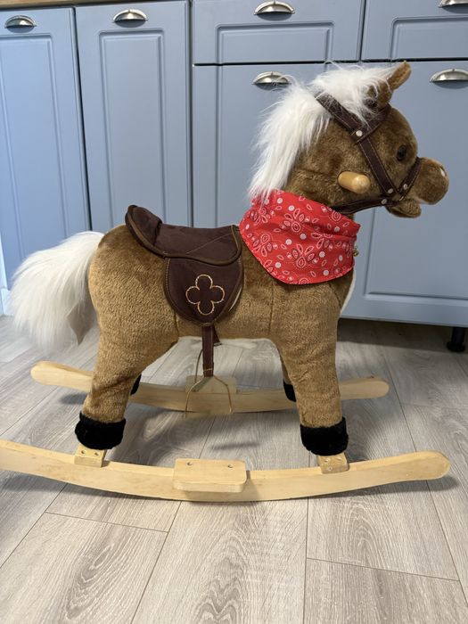 Caluț de pluș cu balansoar