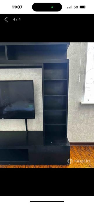 тв-зона из хорошего дерева