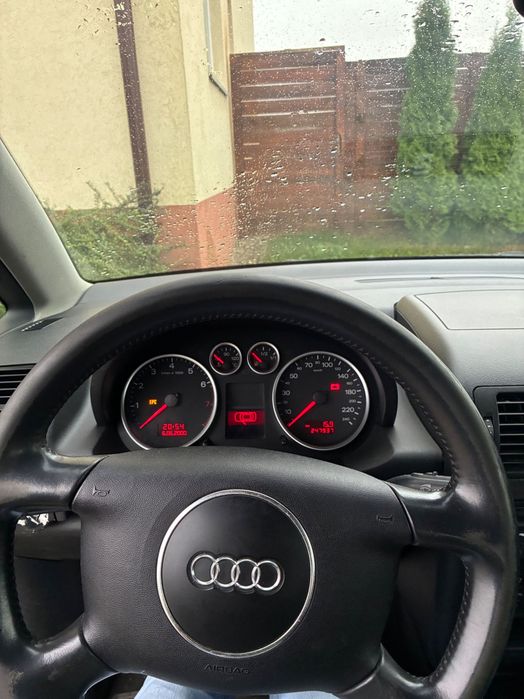 AUDI A2 0 — imagine 4