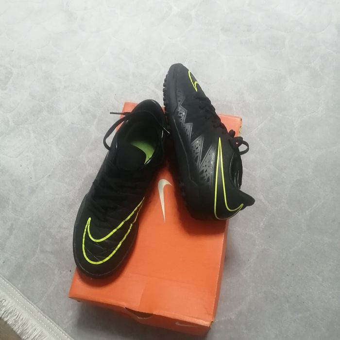 Adidași sintetic Nike hipervenom