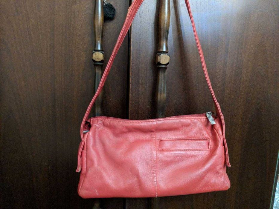 продам натуральной перчаточной кожи сумочку