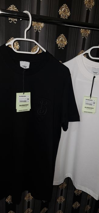 Tricou Marcelo burlon  / burberry  2026