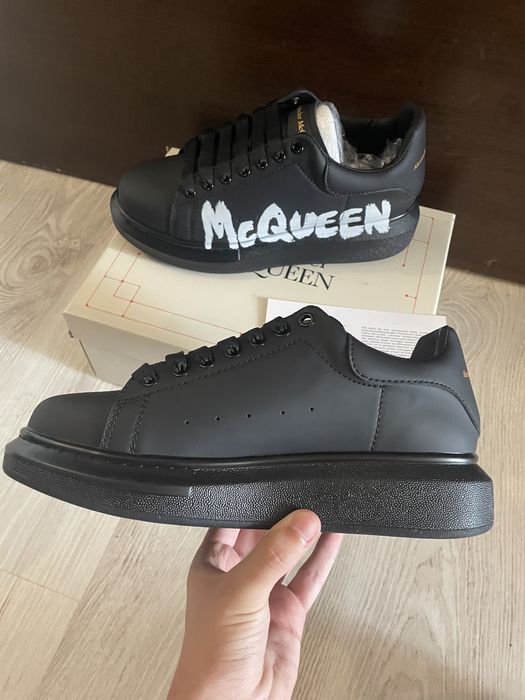Alexander McQUEEN