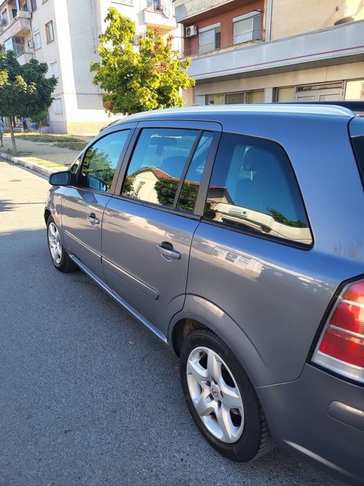 Opel Zafira facelift