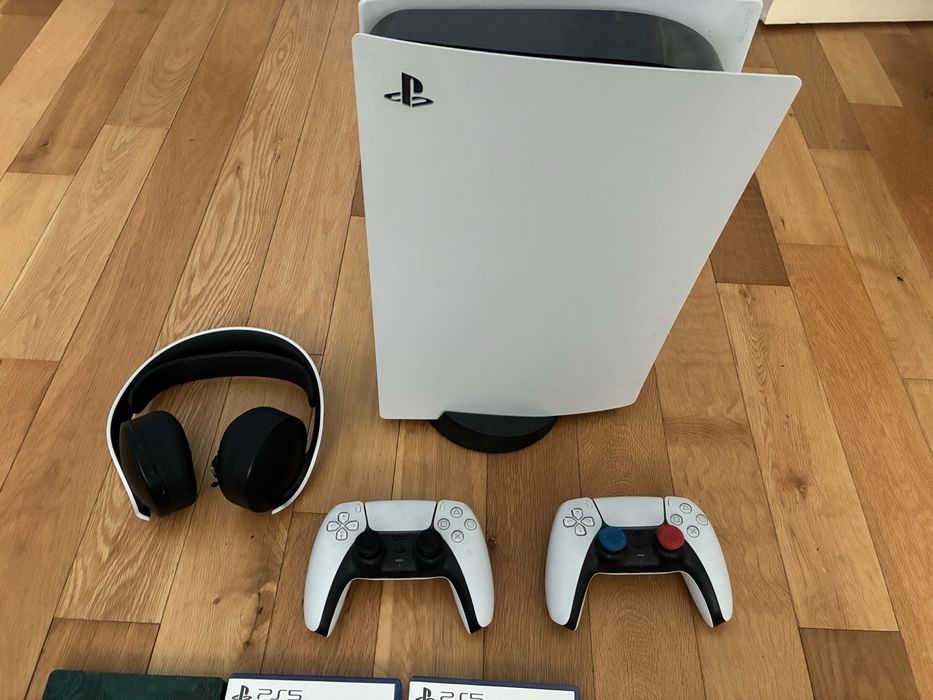Playstation 5 с игри и официални слушалки