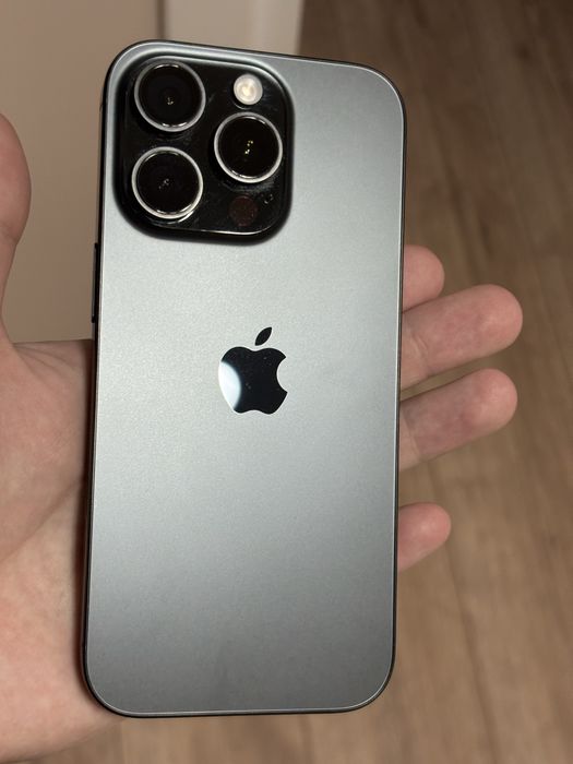Iphone 16 pro 128gb черный