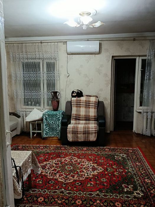 Аренда юнусабад-11 1 комн.квартира перед.в двух с обстановкой