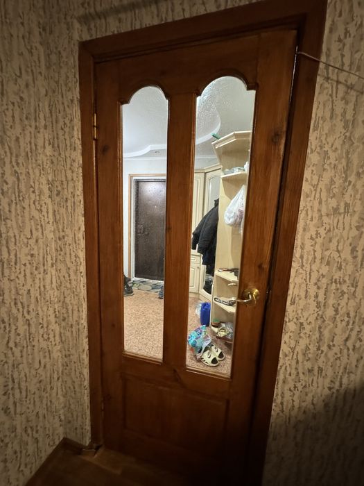 Продам двери межкомнатные