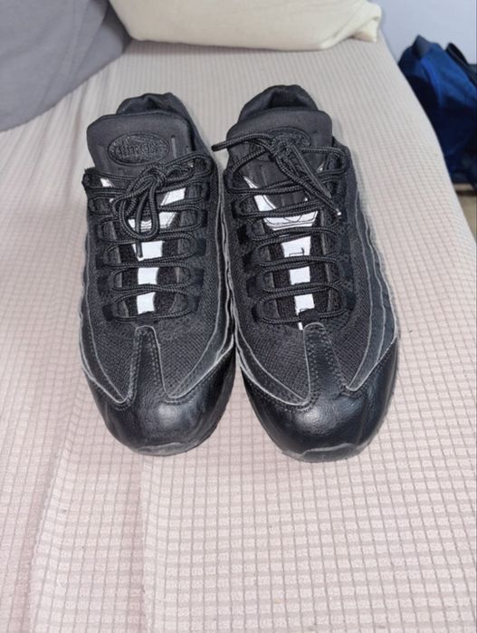 Nike air max 95 triple black