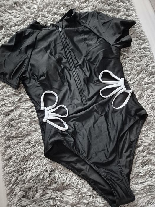 Costum baie intreg, mar M L