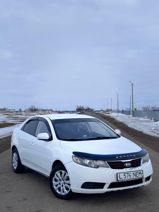 КИА серато 2011 хорошом состояний