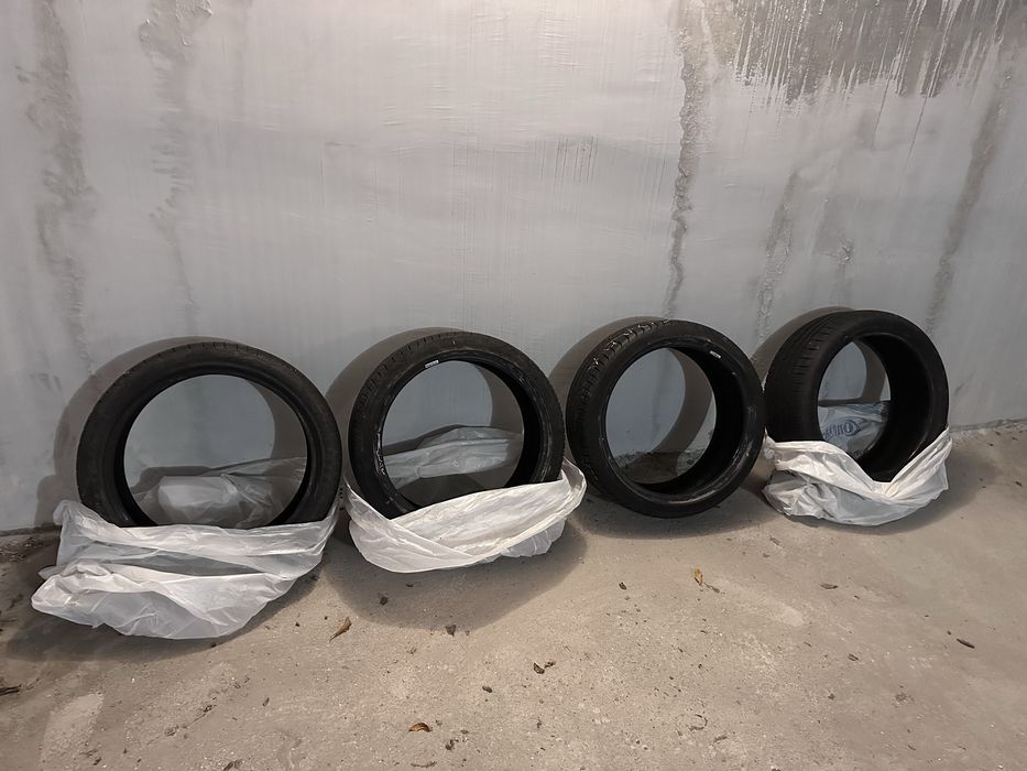 70 евро всичките гуми. Летни Гуми 2бр Pirelli и 2бр Good year 225/40/19