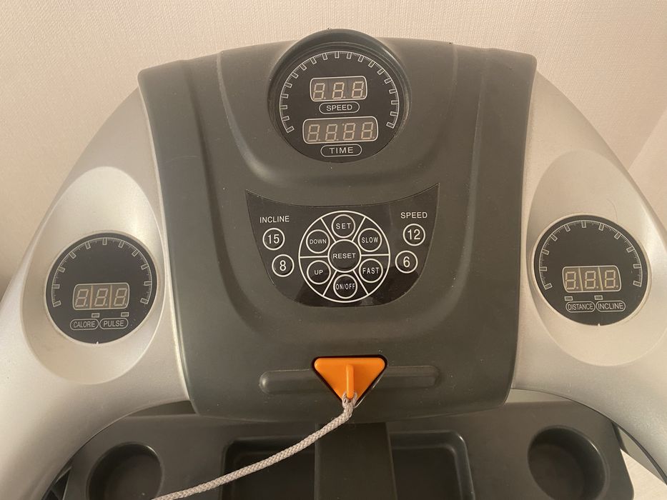 Продам беговую дорожку