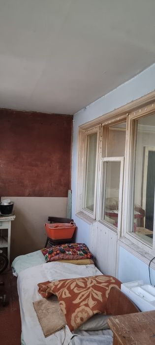 Продаётся Срочно 2 комнатная квартира