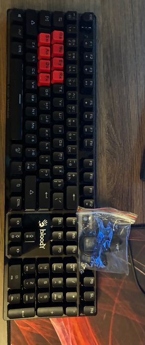 Клавиатура Bloody