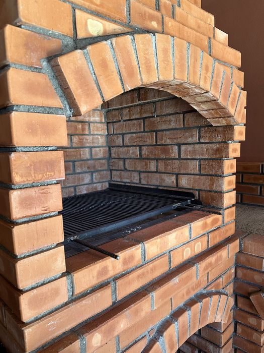 Gratar ( gratare) de caramida