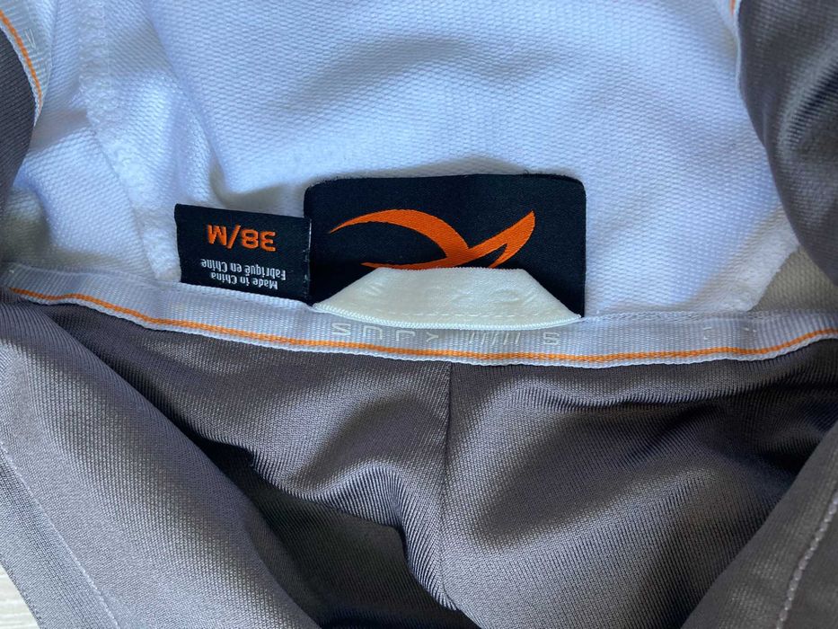 KJUS женско горнище горница суиччър суитчър размер М