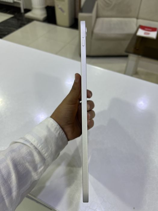 Sotiladi: Apple iPad 10th generation