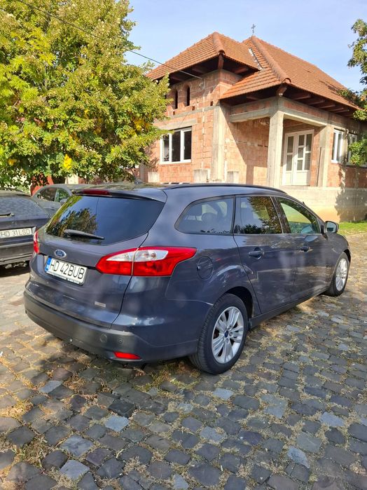 FORD Focus 2011 — imagine 5