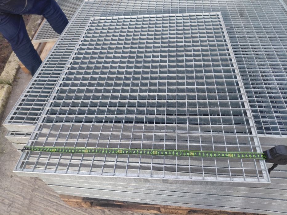 Grilaje zincate grătare