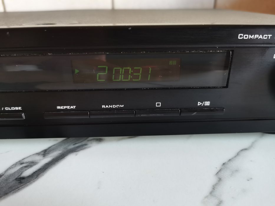 Cambridge Audio D300SE cu Telecomanda Originala