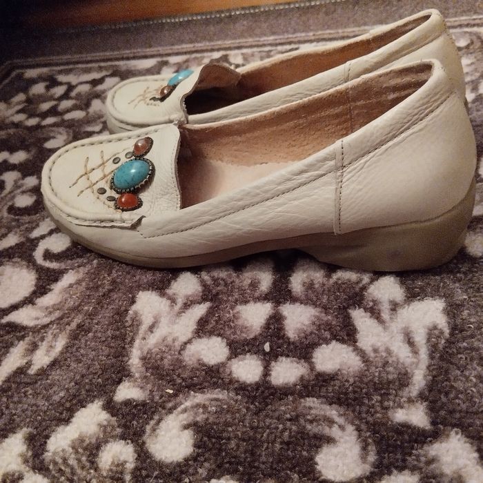 Продам женские лоферы