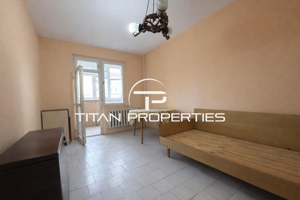 Продава се Тристаен апартамент в Пловдив, Център - 64 кв.м за 718 €/кв.м - Снимка #3