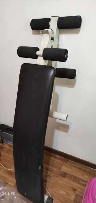 Пресс-качалка, чёрного цвета