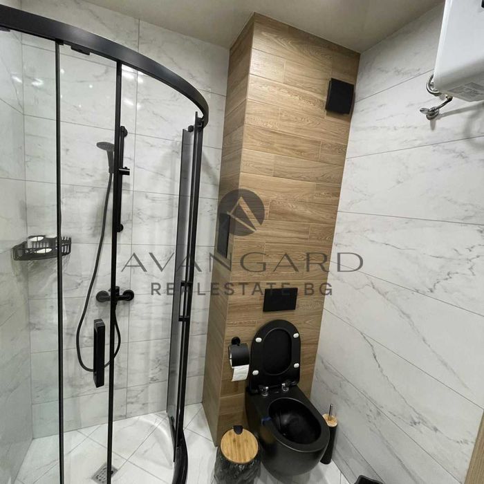 Продава се Двустаен апартамент в Пловдив, Център - 83 кв.м за 1253 €/кв.м - Снимка #7