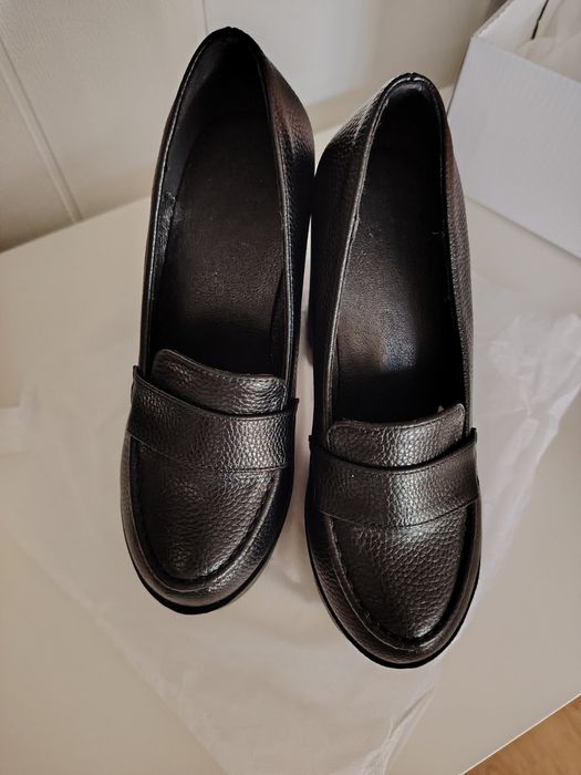 Официални обувки