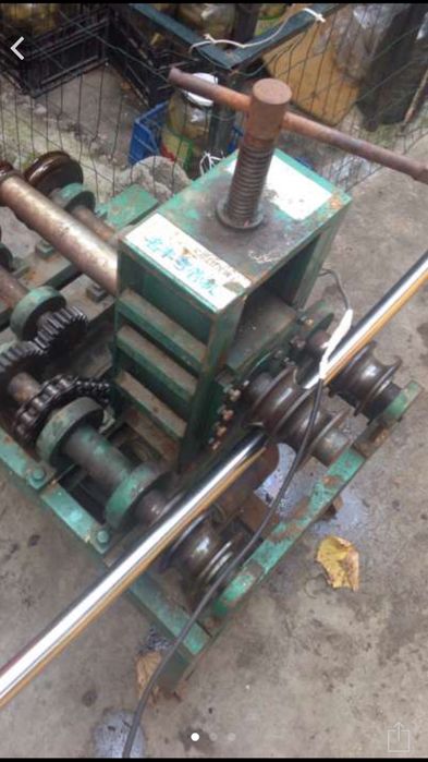 Masina roluit (indoit teava)