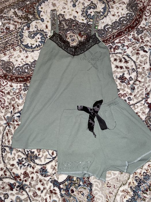 Romollar va pijamalar