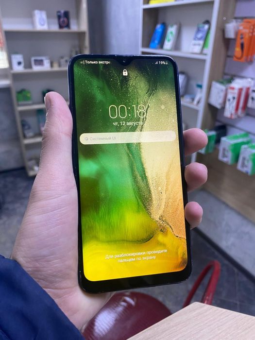 Самсунг А10/32гига