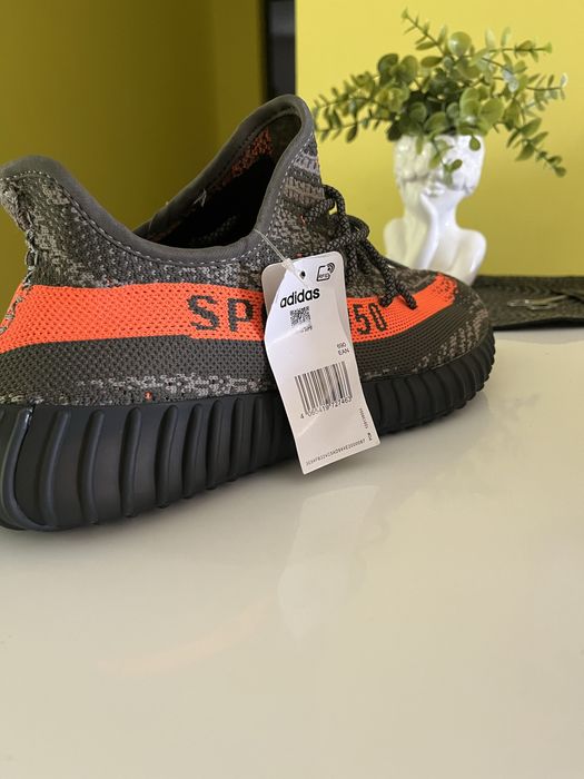 yeezy 350 v2 carbon beluga
