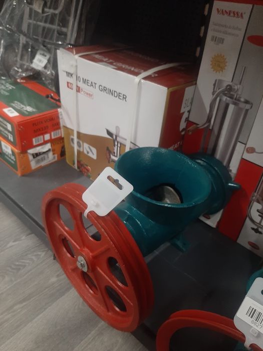 Masina de tocat nr 42