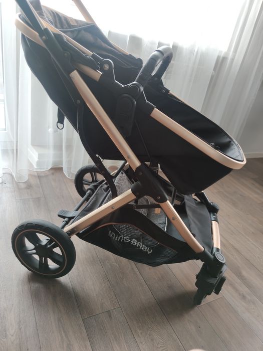 Детская коляска.