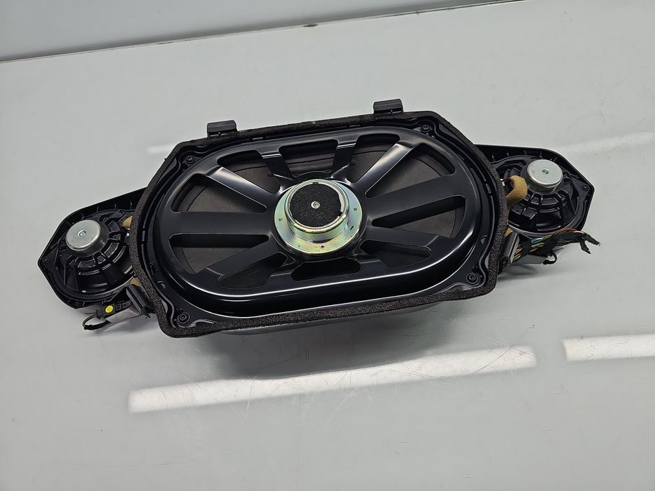 Subwoofer Mercedes Clasa S (W221) [Fabr 2005-2013] A2218208102