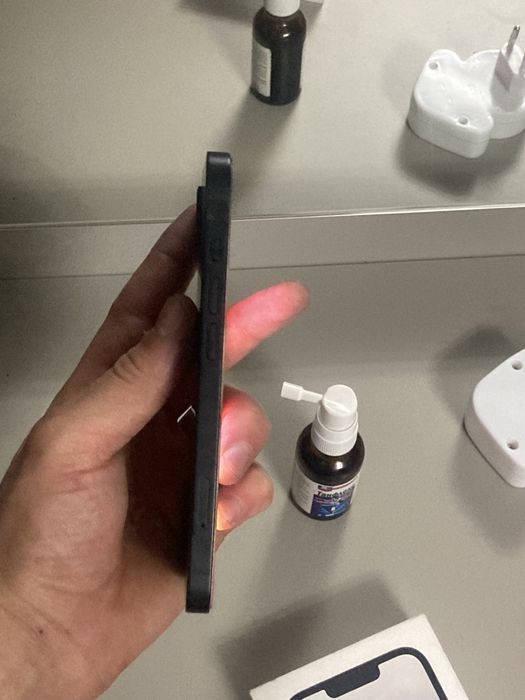 iphone 16 e 256гб почти новый срочно