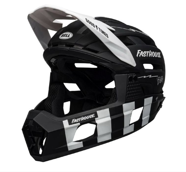 Мото и вело каска BELL