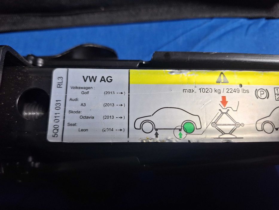 KIT CRIC AUTO OEM VW Golf Audi A3 Skoda Octavia Seat LEON