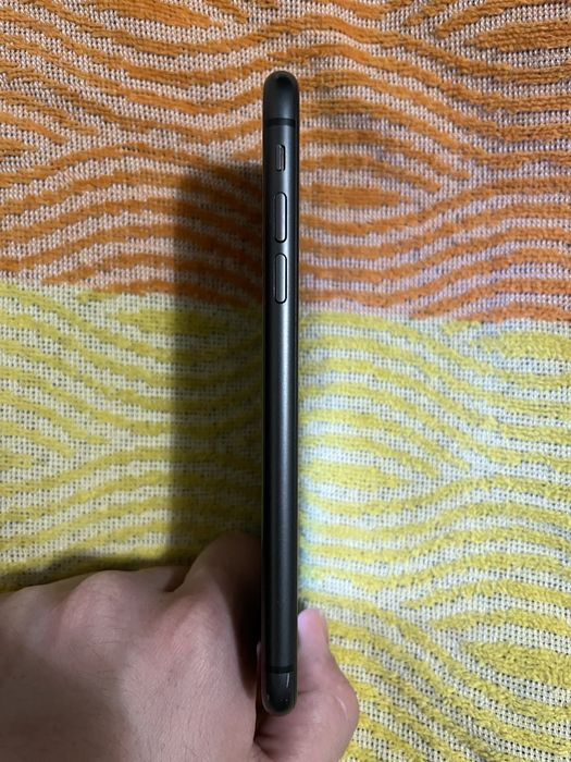 iPhone 11 128Gb черный цвет