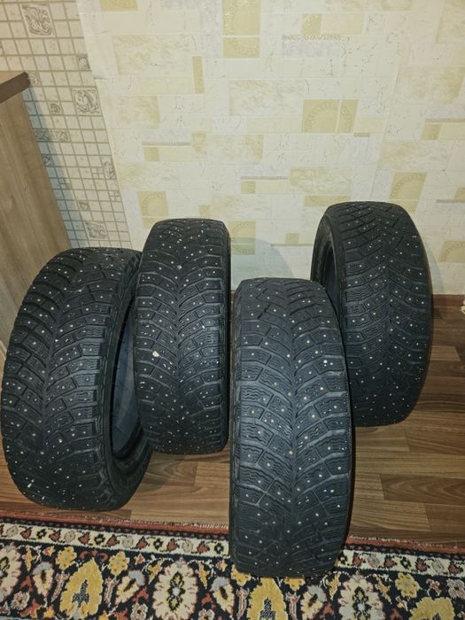 Продам б/у зимние шины